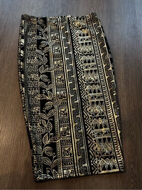 Gold and Black Embroidered Pencil Skirt